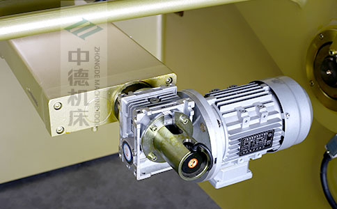 ZDS-832后檔料減速電機(jī)，質(zhì)量好，模擬運(yùn)算定位速度快.jpg